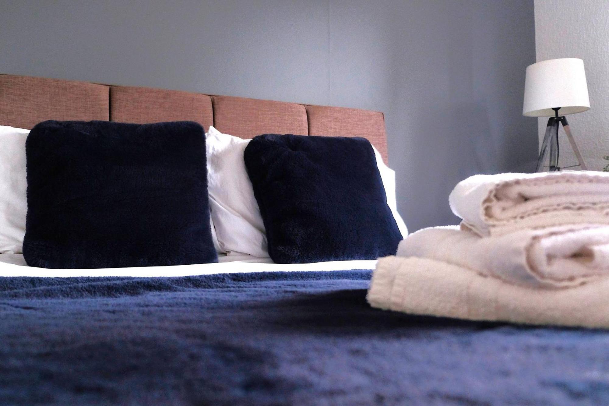 Spacious Georgian 3Bedroom Apartment- 10 Minute Walk To The River Avon, Roman Baths And Bath Abbey バース エクステリア 写真