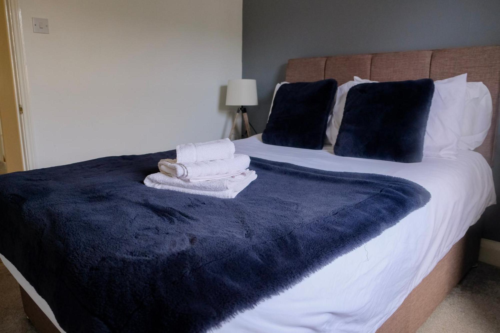 Spacious Georgian 3Bedroom Apartment- 10 Minute Walk To The River Avon, Roman Baths And Bath Abbey バース エクステリア 写真
